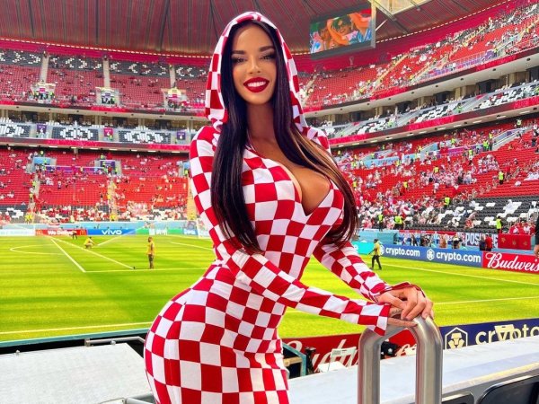 La hincha de Croacia que es sensación en el Mundial y que es comparada con  Larissa Riquelme | 24horas