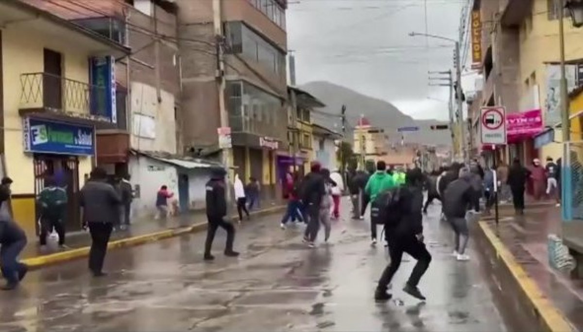 Puno Extienden Toque De Queda En El Epicentro De Las Protestas Peruanas Horas