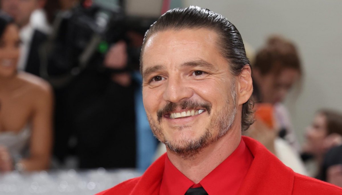 Pedro Pascal se lució con llamativo look en la Met Gala 2023 24horas