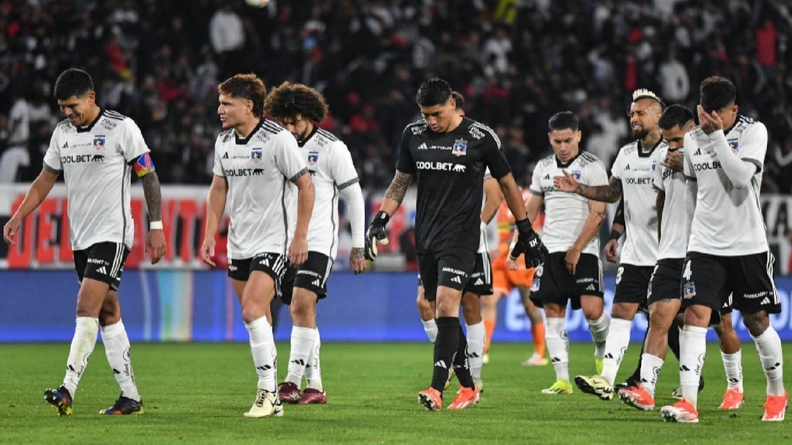 Preocupación En Colo Colo Jorge Almirón Sufrió Una Baja De último Minuto Para El Duelo Ante 1170