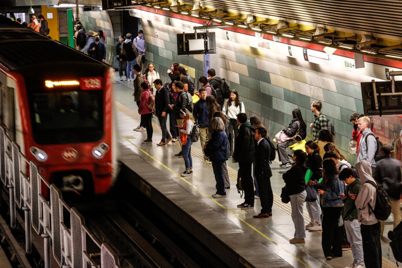 Metro de Santiago.