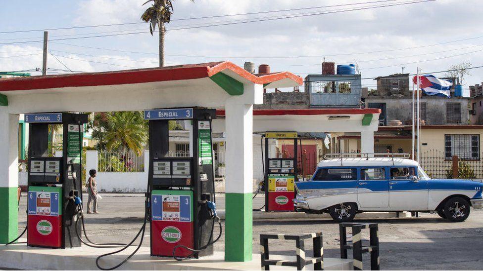 Estación de gasolina en Cuba