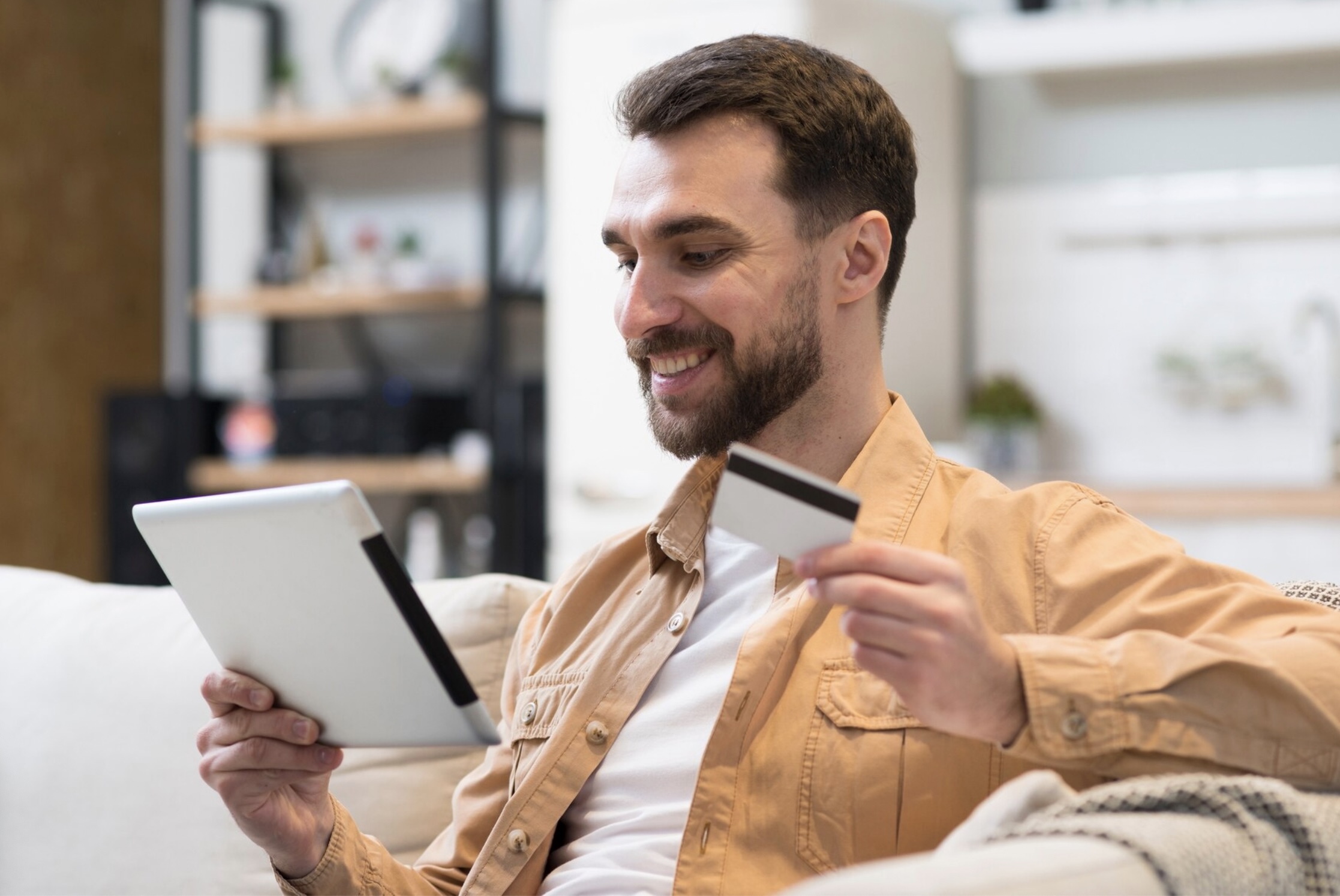 Papá con un tablet.