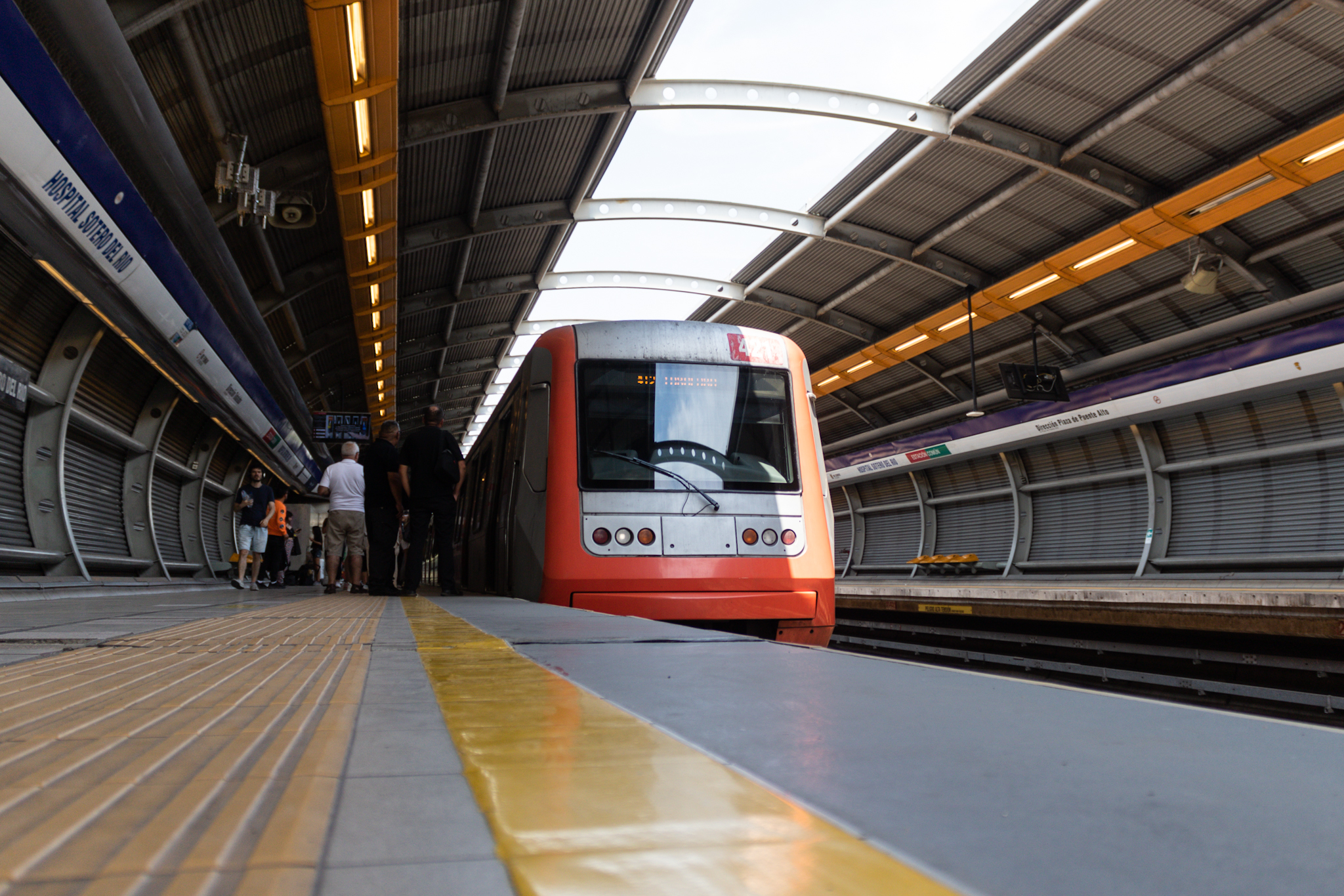 Metro de Santiago.