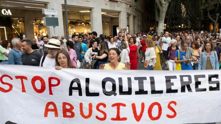 Protesta contra los alquileres abusivos.