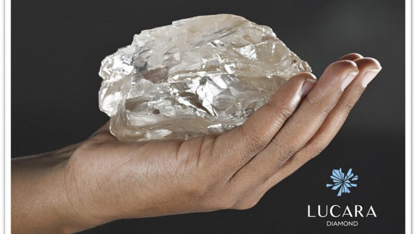 La compañía canadiense Lucara Diamonds halló en Botsuana un diamante de 2.492 kilates que se sitúa como el segundo más grande descubierto hasta la fecha en el mundo, y está previsto que se presente este jueves al presidente del país, Mokweetsi Masisi.