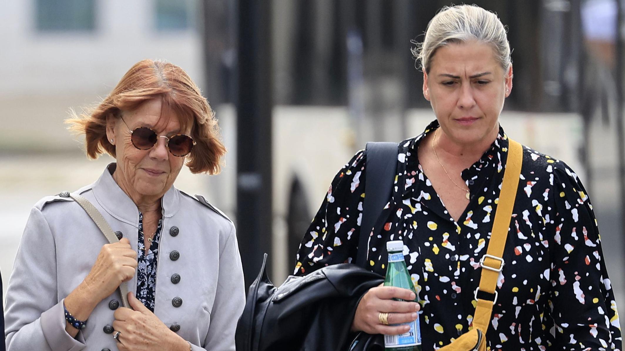 Gisèle Pelicot junto a su hija Caroline