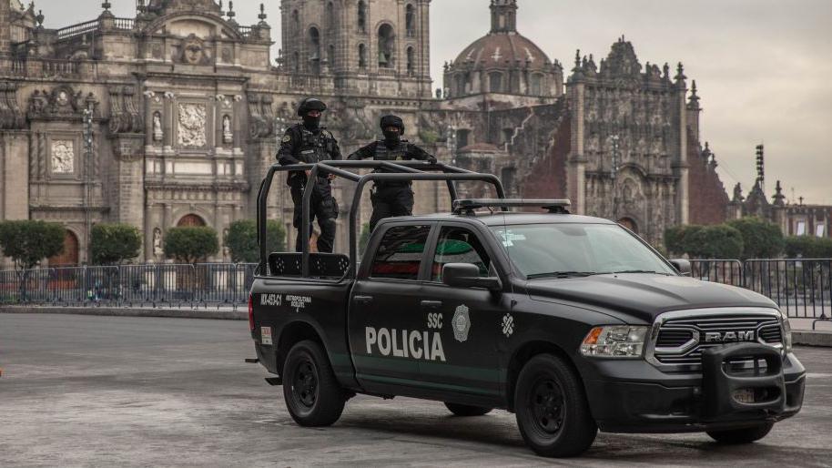 Policía en CDMX