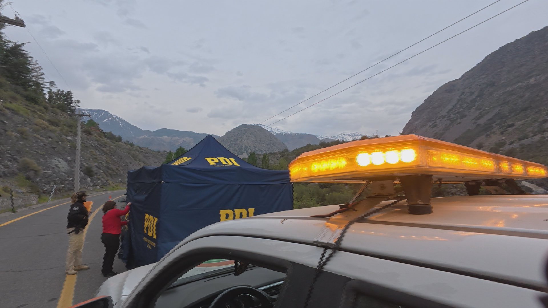 Niña cae al río en Cajón del Maipo.