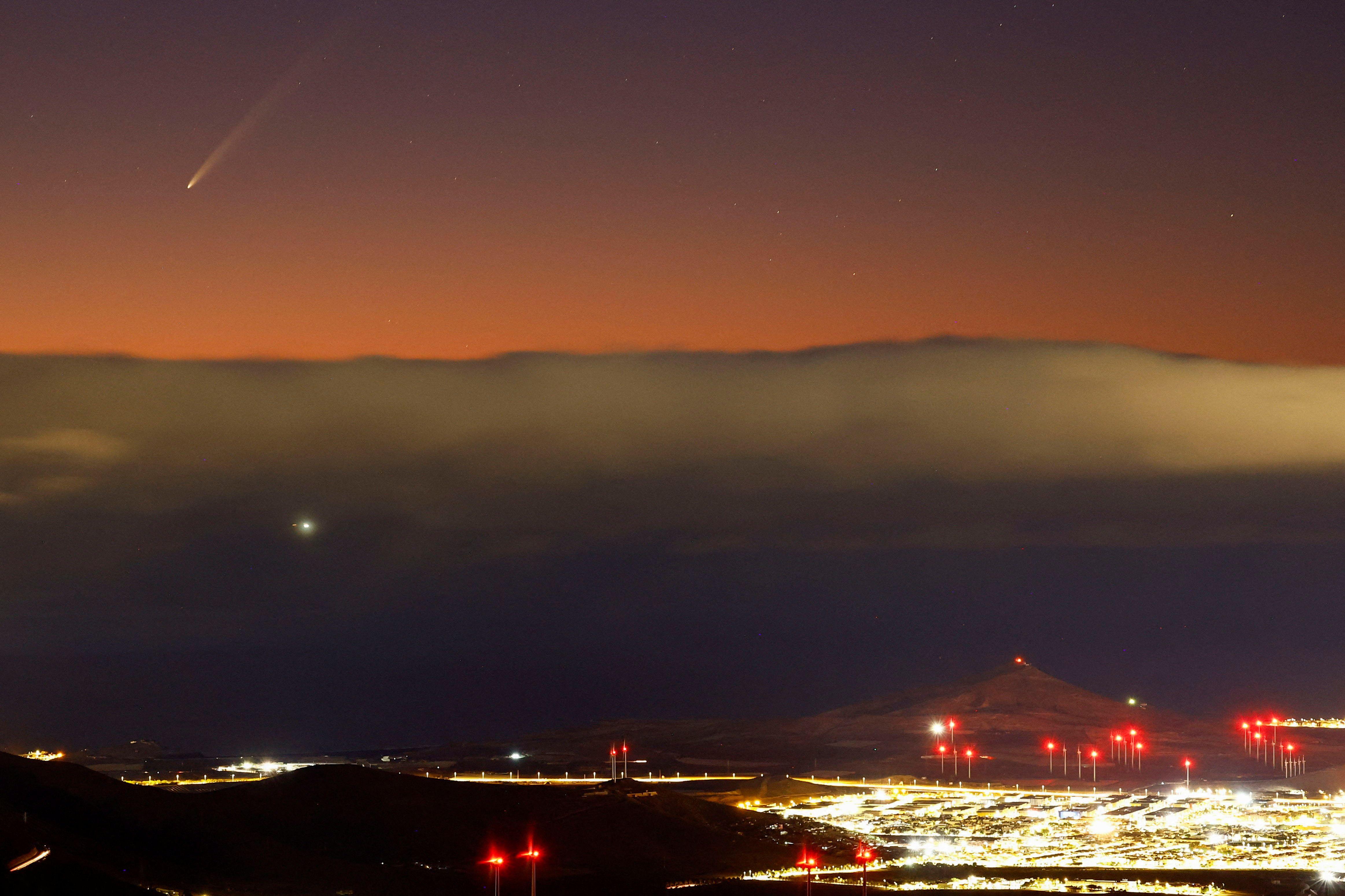 El cometa C/2023 A3 Tsuchinshan-ATLAS visto desde Gran Canaria