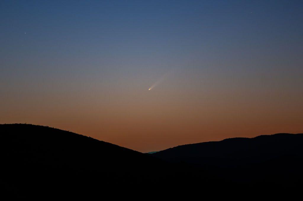 El cometa C/2023 A3 Tsuchinshan-ATLAS visto desde Gran Canaria, España