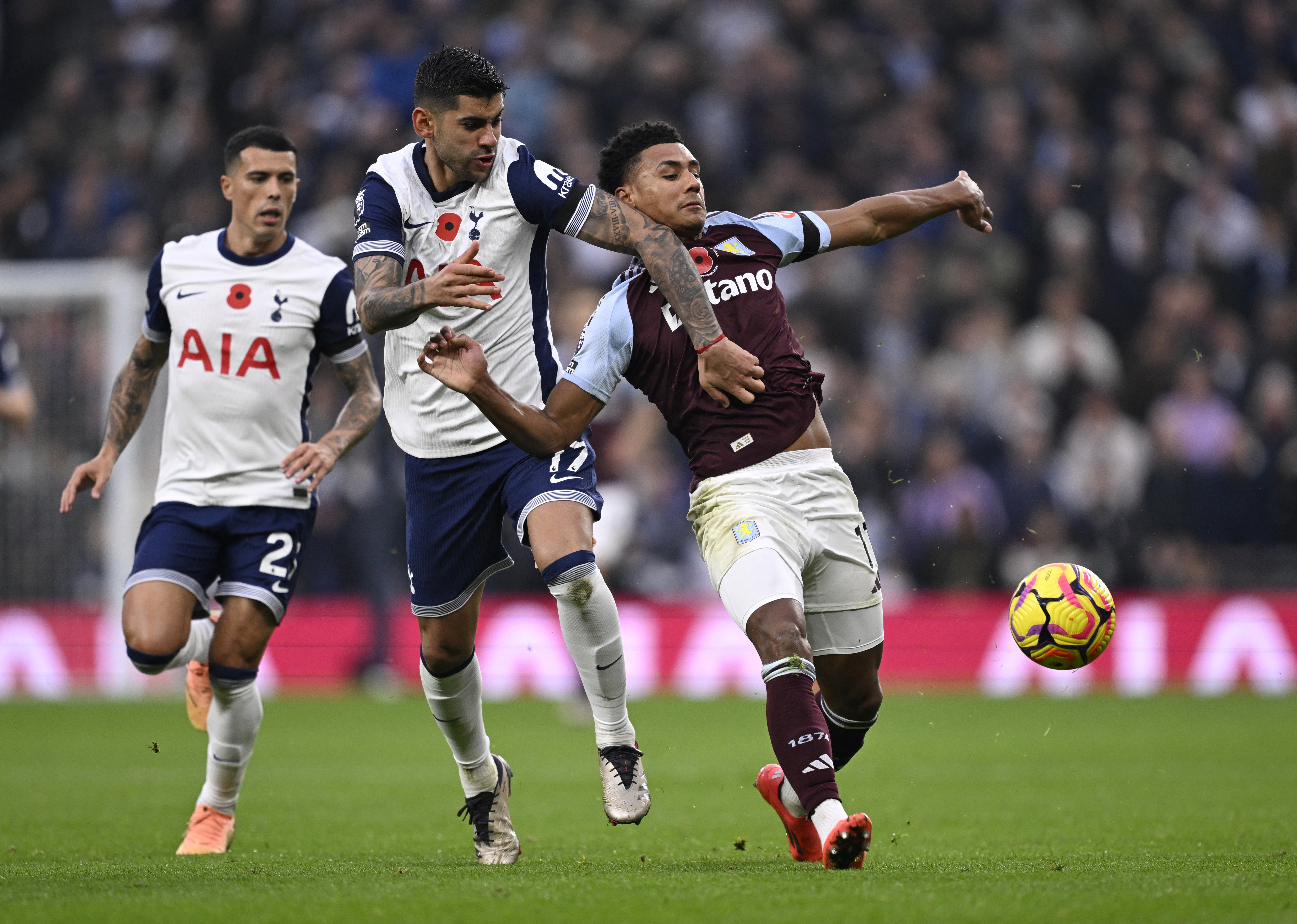 Partido entre el Tottenham y el Aston Villa