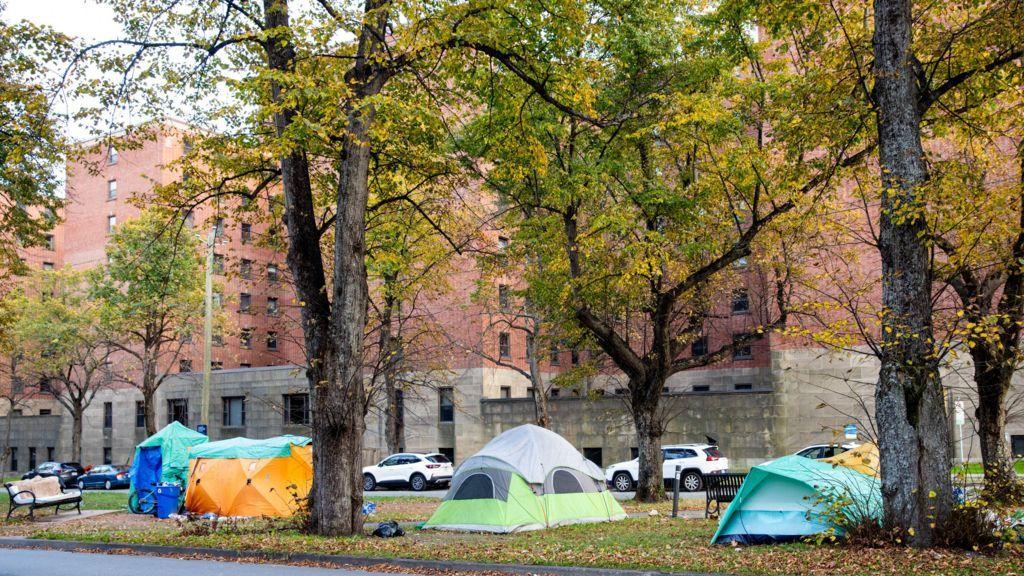 Campamento de personas sin hogar. 