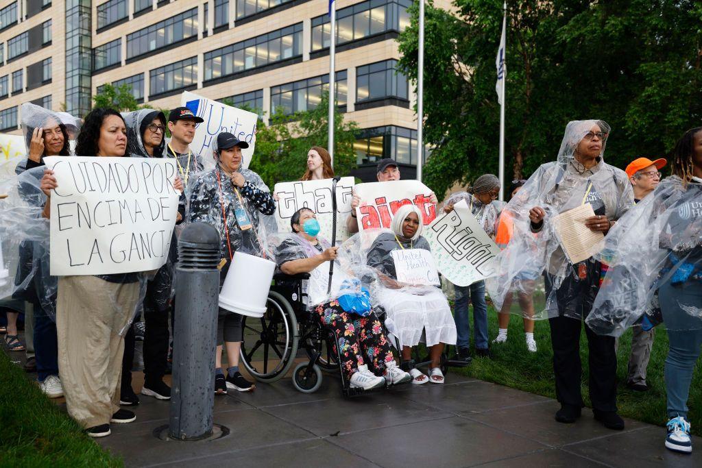 Una protesta contra UnitedHealth en Minnesota