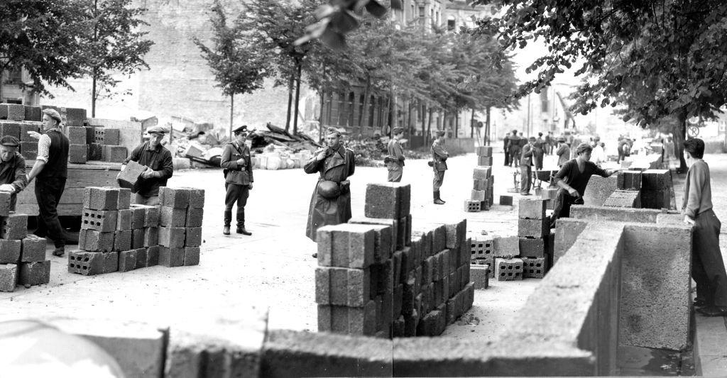 La construcción del Muro de Berlín