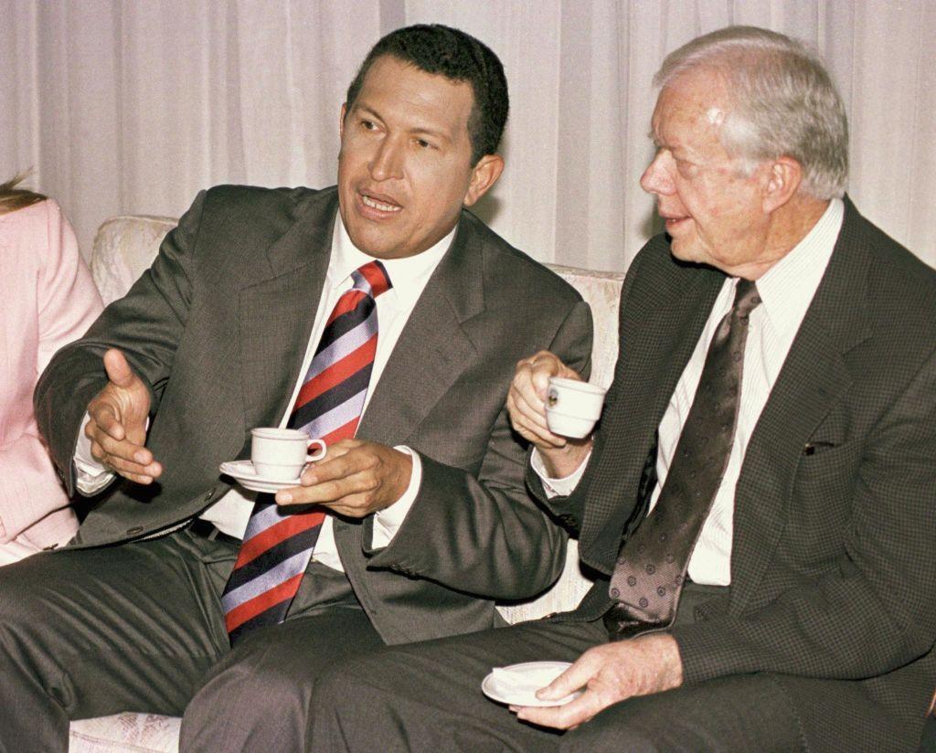 Hugo Chávez y Jimmy Carter 