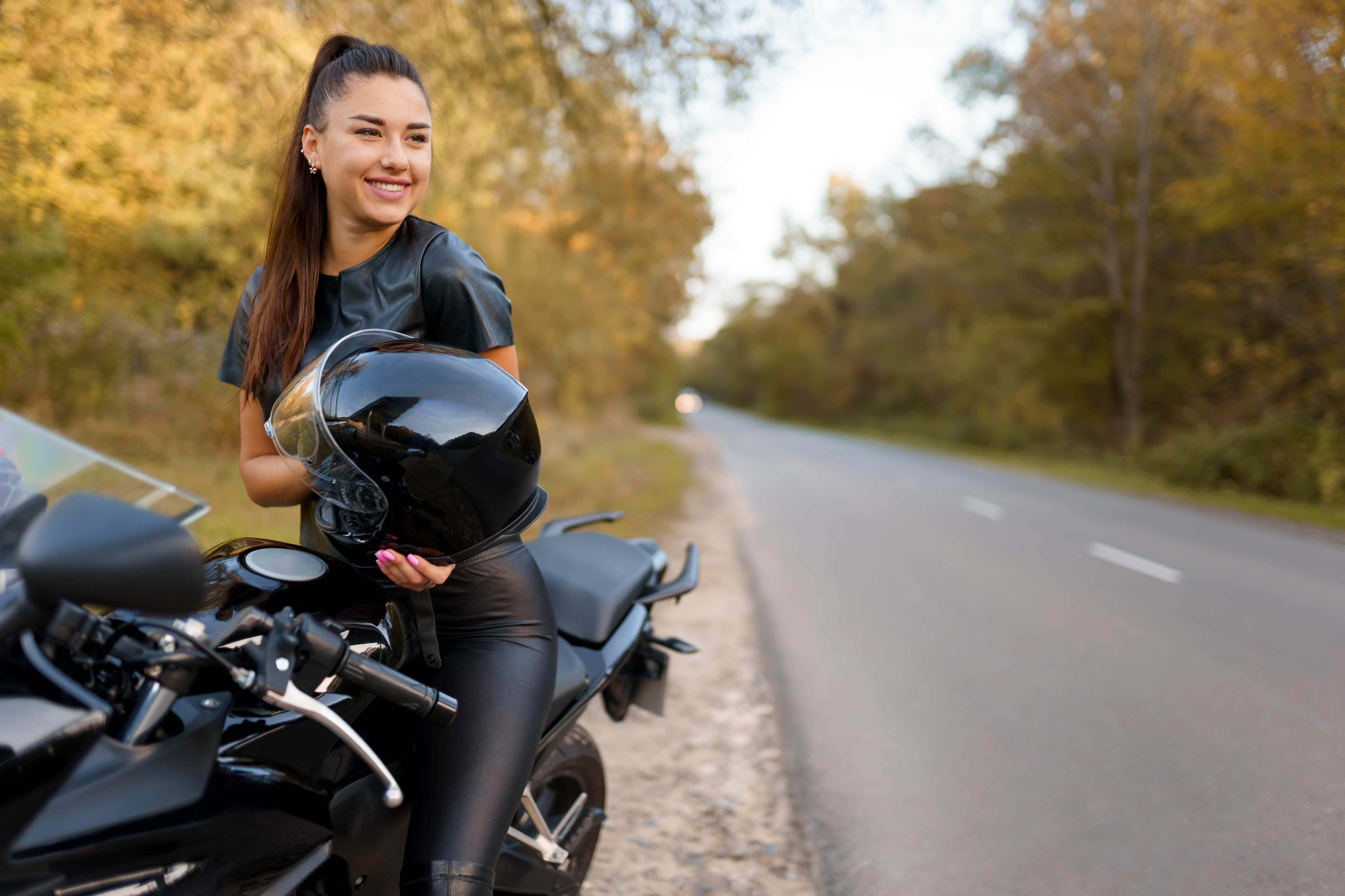 Mujeres y motos